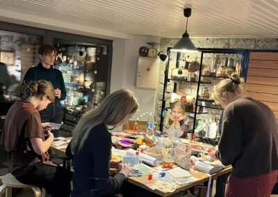 <b> Loomeõhtu <i> Junk Journal</i> Liispet Viira juhendamisel 4. veebruaril</b>