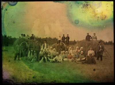 UUS NÄITUS alates 26. veebruarist<br><b>"Värvikõdi" Fotomuuseumis.<br>Elamusnäitus värvifoto ajaloost</b>