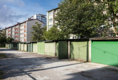 <b>Näituse „Garaaž. Гараж. Garage“ publikuprogramm. Linnaekskursioonid, loengud ja kohtumised</b>