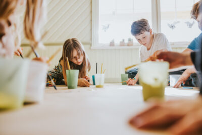 14. ja 17. aprill kell 13<br><b>KOOLIVAHEAJA TÖÖTOAD</b>